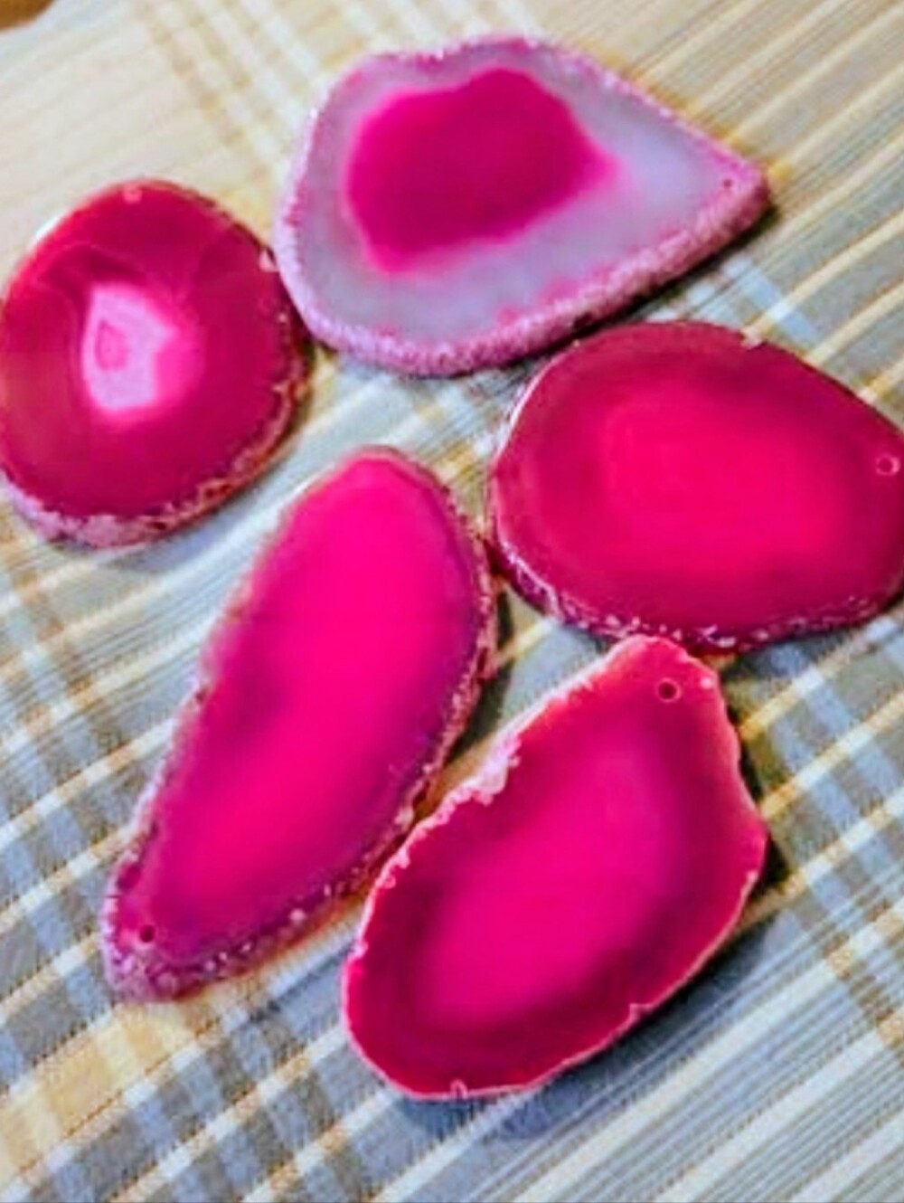 5 pink polished agate slices